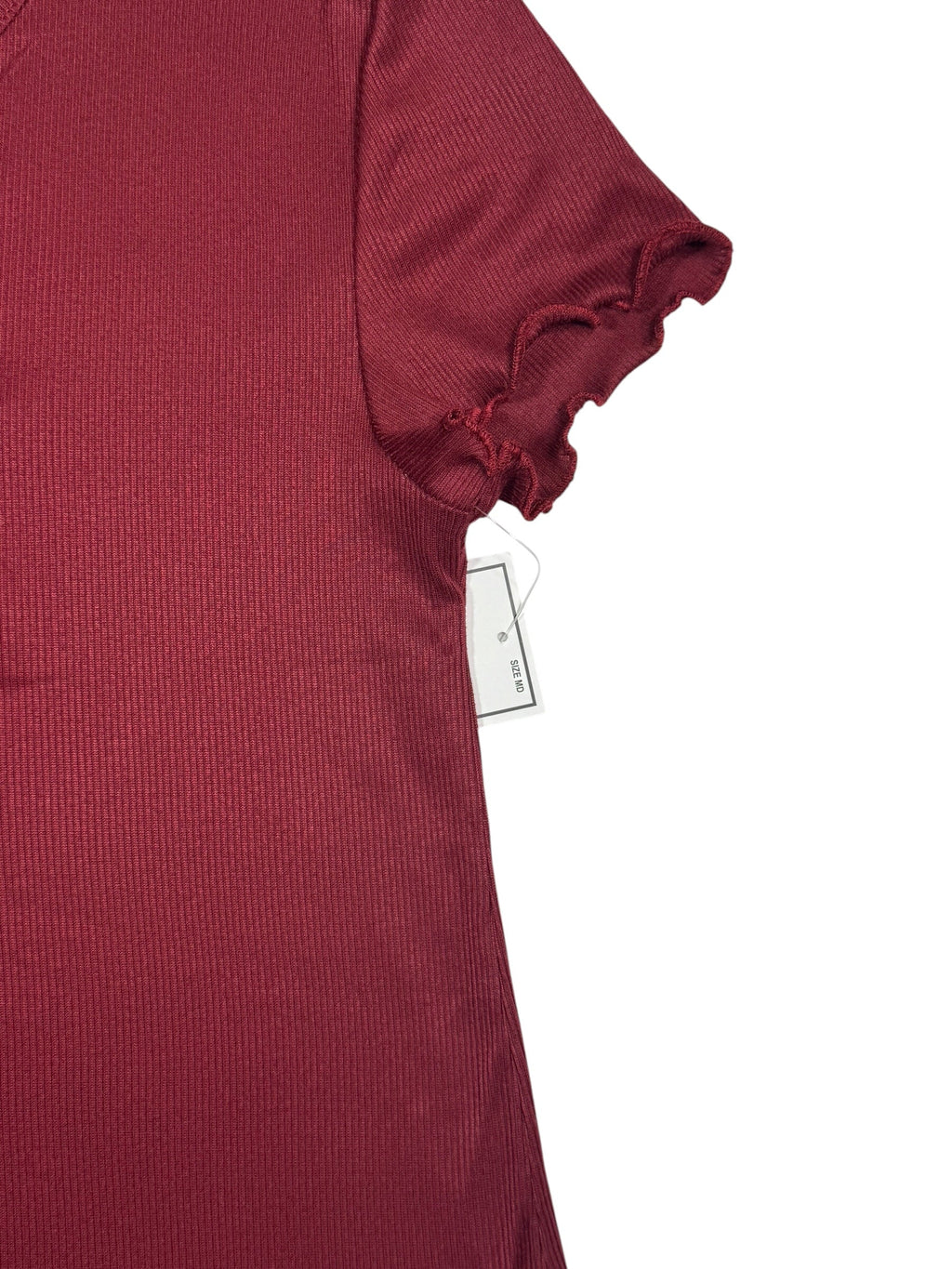 Top de mujer acanalado color burdeos con escote en V y detalle de botón de rosa NWT