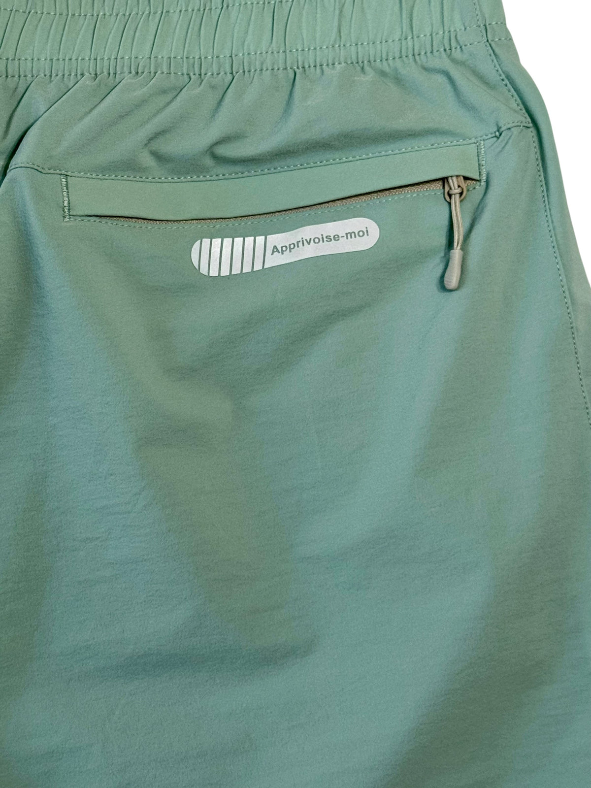 Pantalones cortos deportivos de alto rendimiento para hombre con bolsillos con cremallera – Loden Frost – Talla M