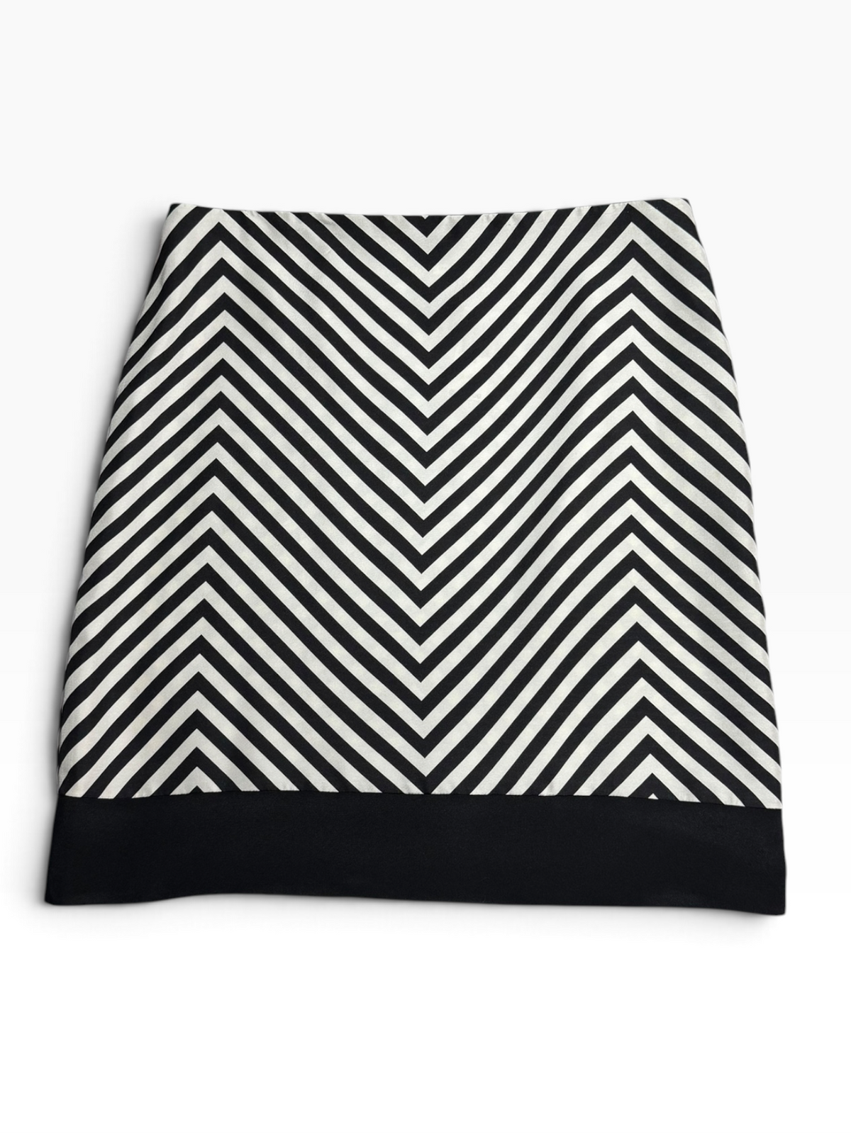 KORS Michael Kors Black White Chevron Silk Skirt Size 12 - NWT - 12 / Black & White