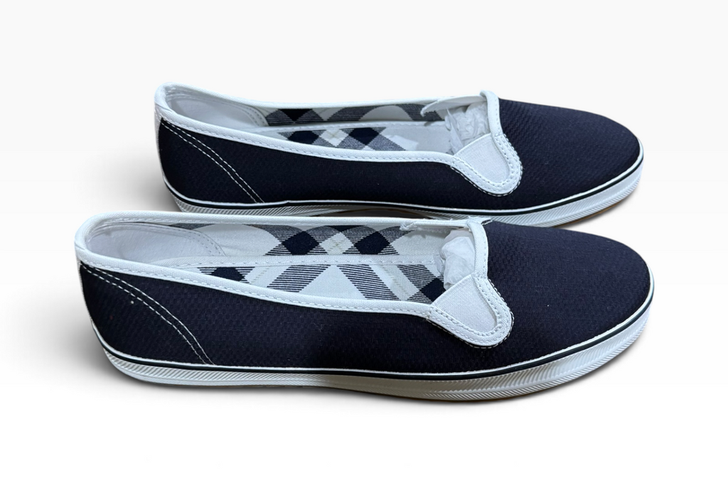 St. John’s Bay Women’s 7.5M Navy Canvas Plaid-Lined Slip-On Shoes - New