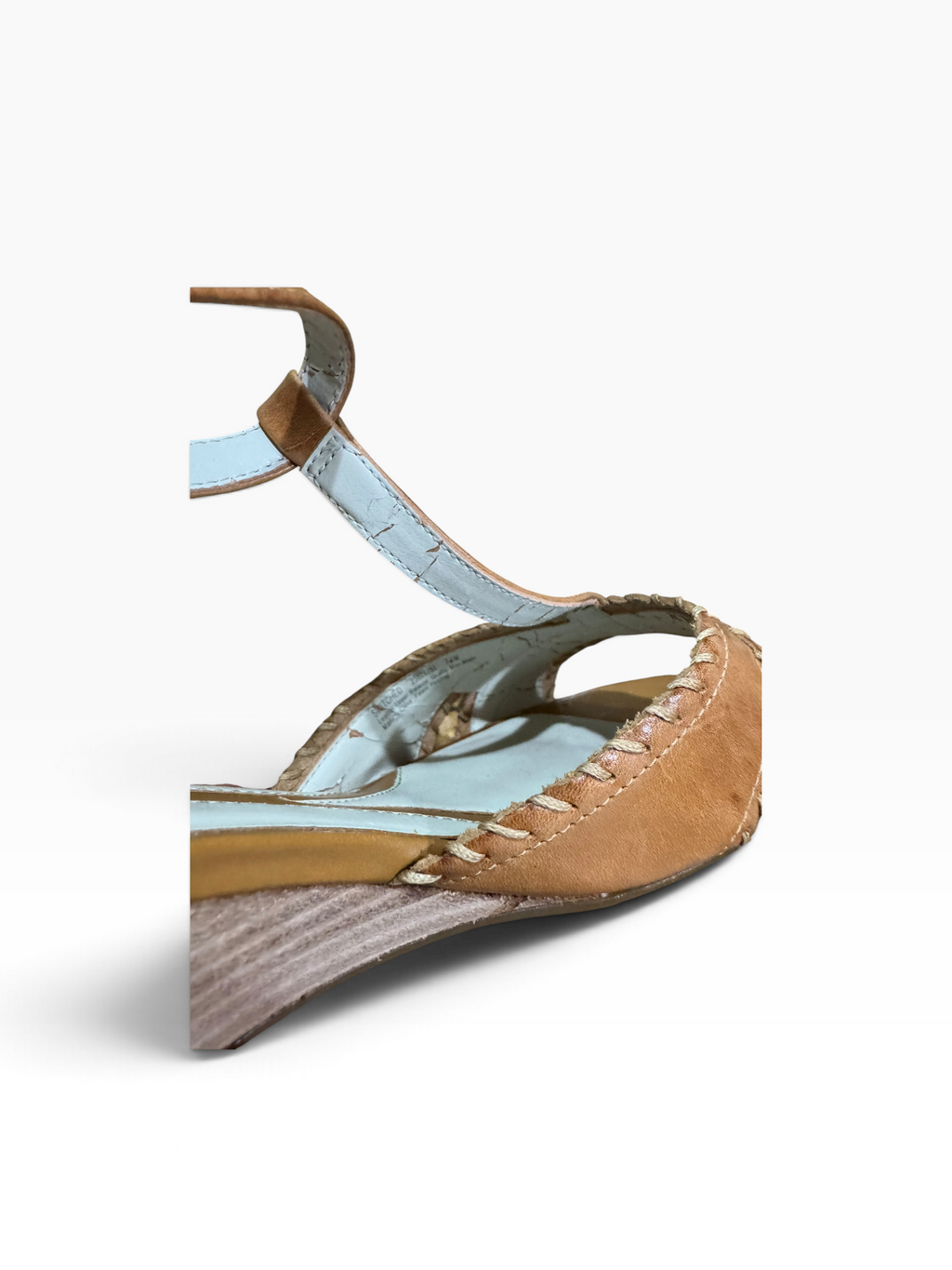 Naturalizer Switched Camelot Women’s 7.5M T-Strap Wedge Sandals - New with Flaw