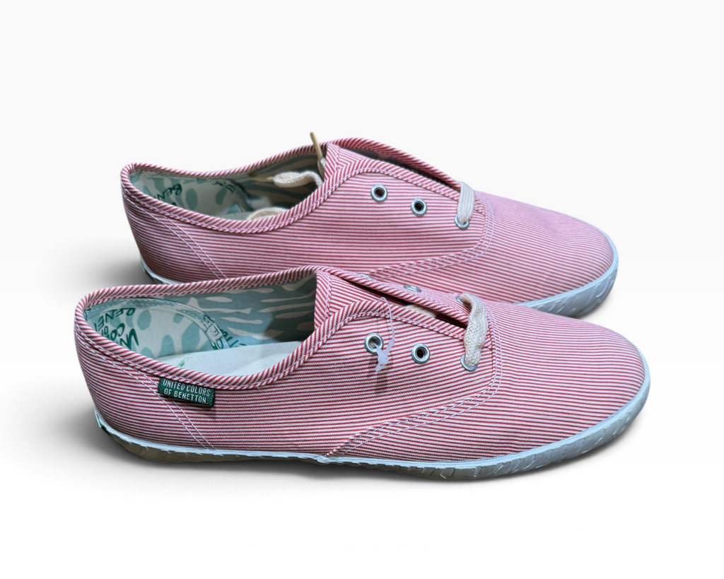 United Colors of Benetton Women’s EU38 US7 Red White Striped Canvas Sneakers - New with Flaw