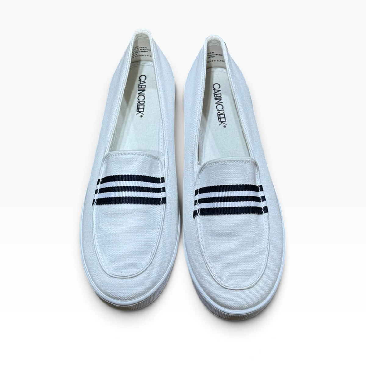 Cabin Creek Women’s 7.5M White Canvas Navy Stripe Slip-On Loafers - Pre-owned