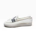 Cabin Creek Women’s 7.5M White Canvas Navy Stripe Slip-On Loafers - Pre-owned