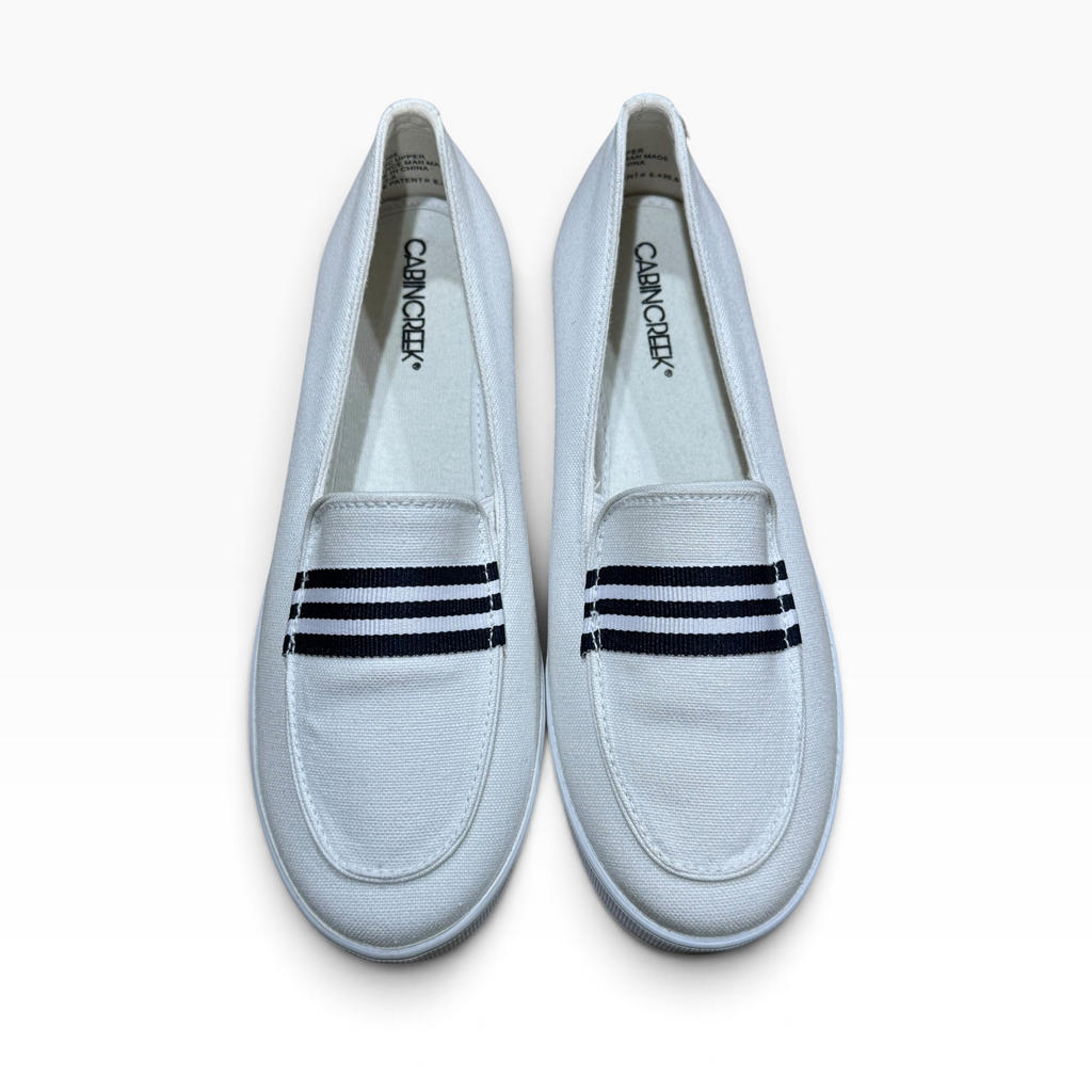 Cabin Creek Women’s 7.5M White Canvas Navy Stripe Slip-On Loafers - Pre-owned